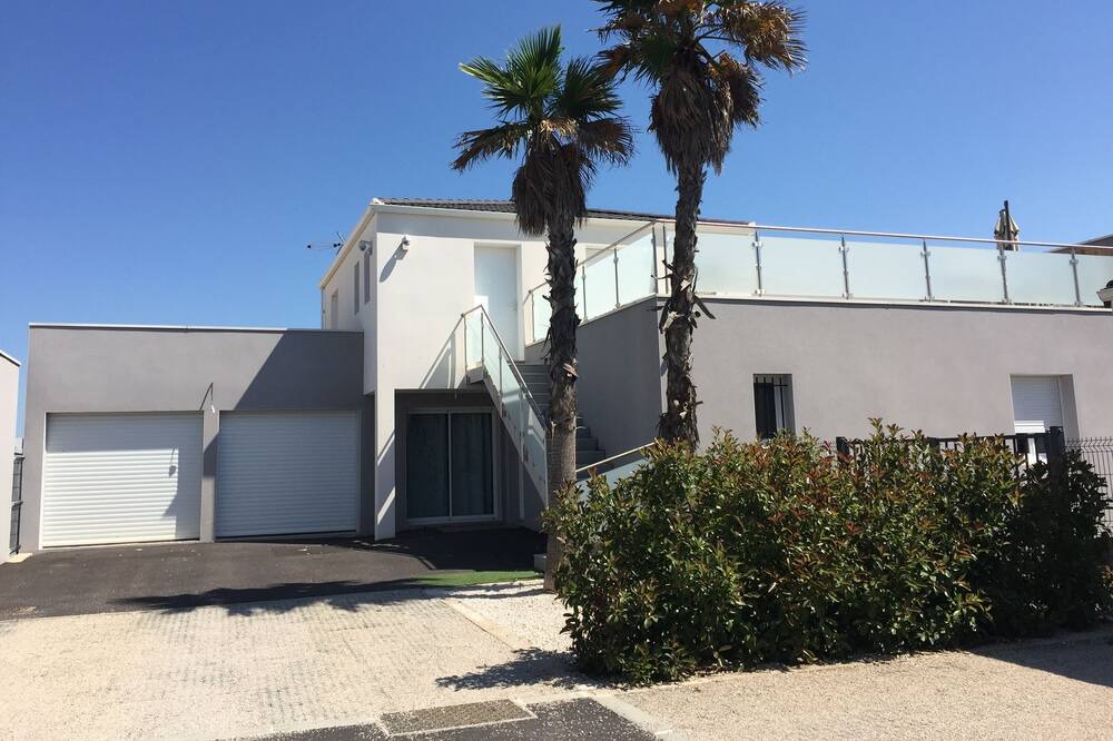 Photo of Outdoor in Aimargues