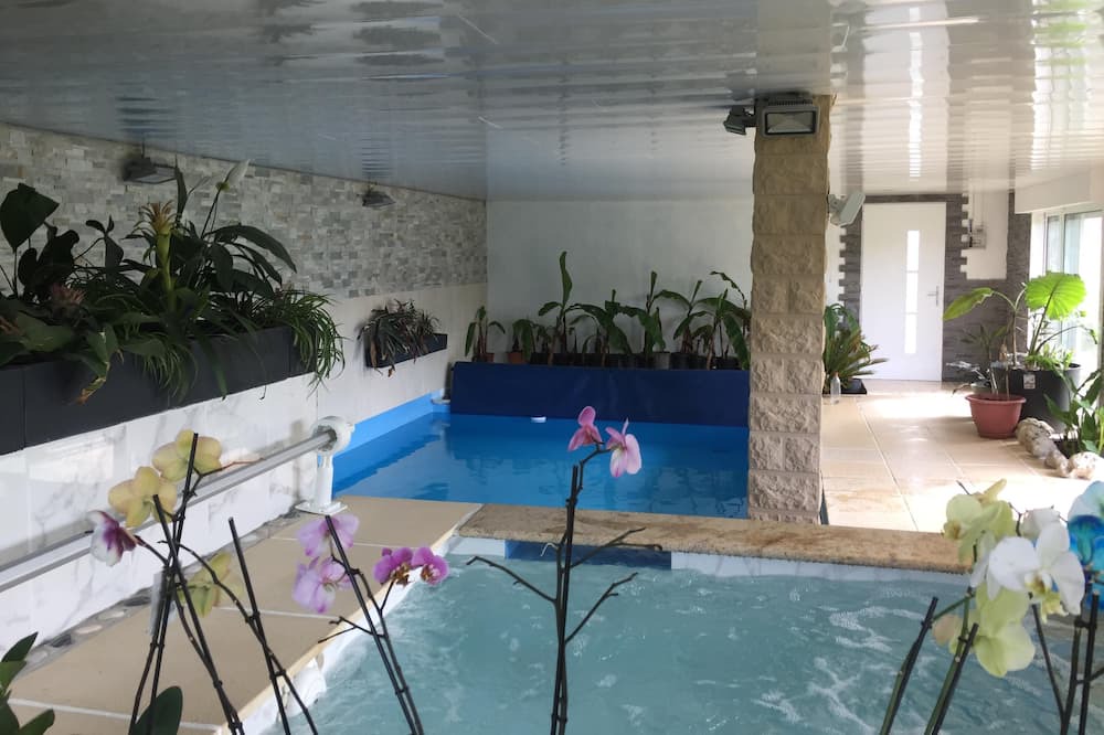 Photo of Outdoor in Touville