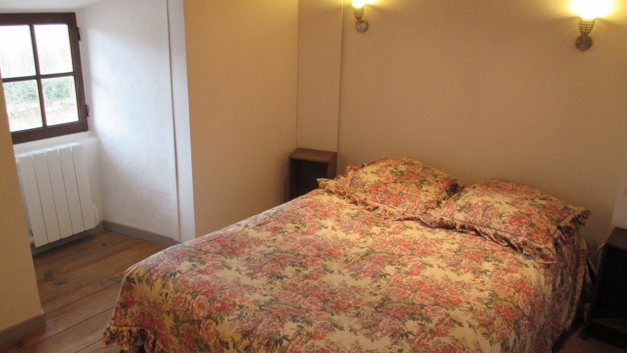 Photo of Bedroom in Mas-Saint-Chely