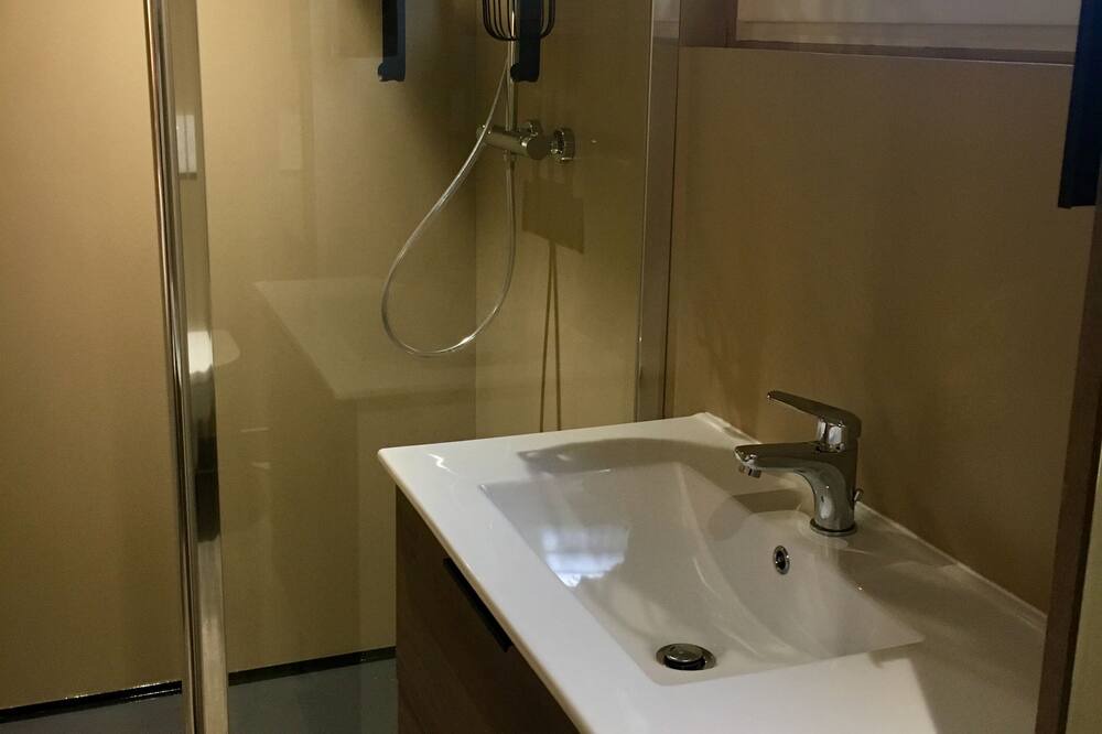 Photo of Bathroom in Saint-Brevin-l'Ocean