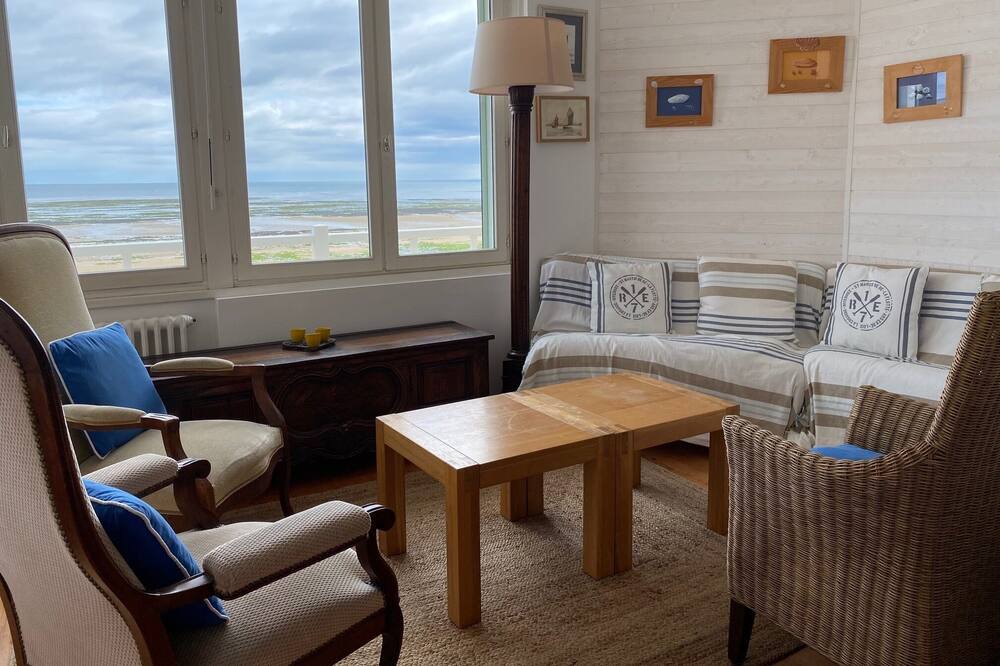 Photo of Livingroom in Langrune-sur-Mer