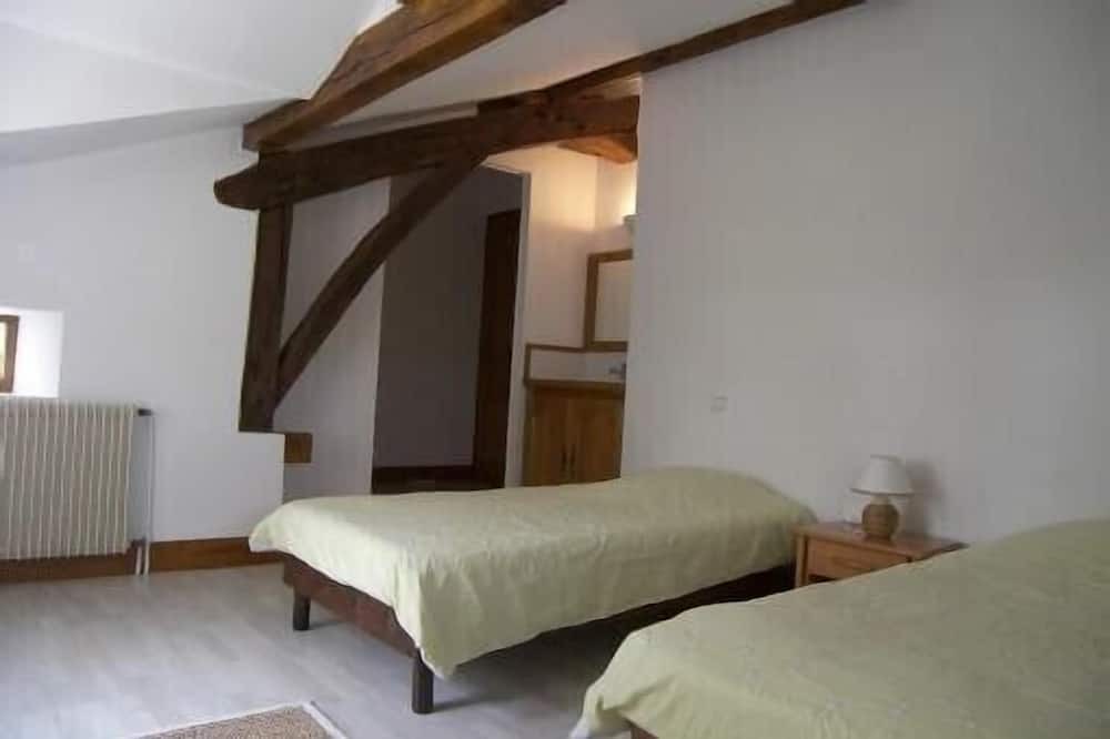 Photo of Bedroom in Roquecor