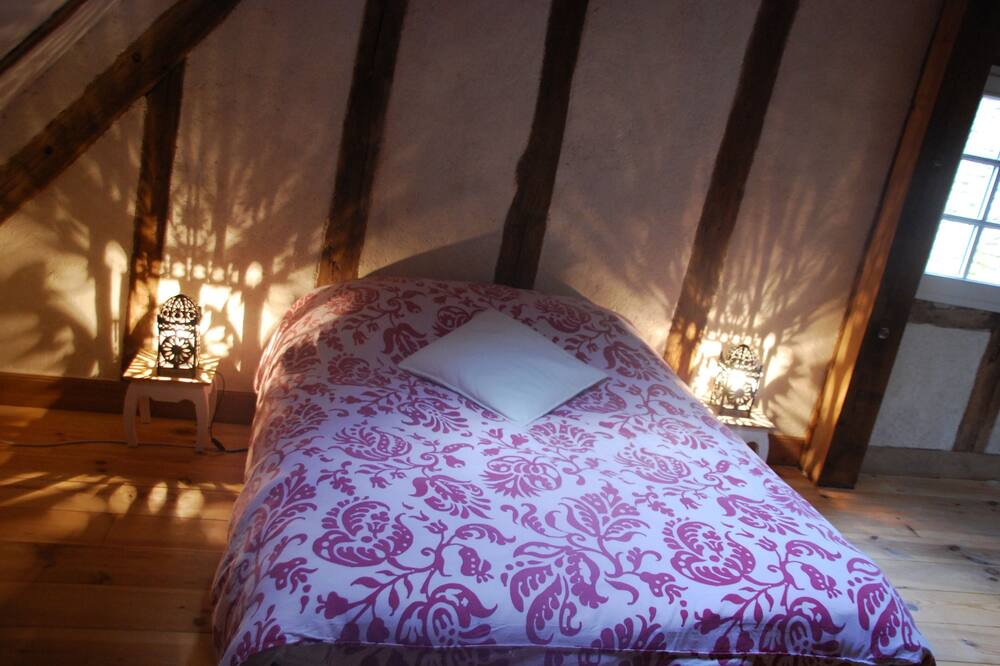 Photo of Bedroom in Autun