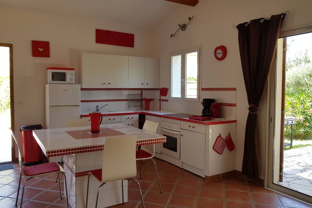 Photo of Kitchen in Montaud