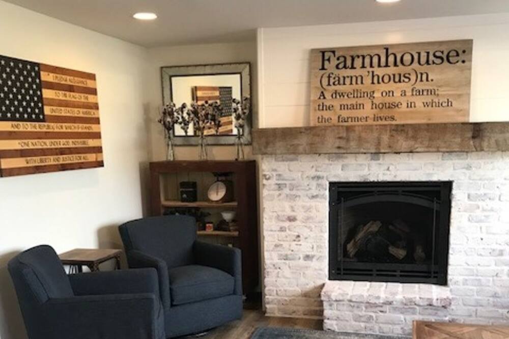 Photo of Others in Aurora