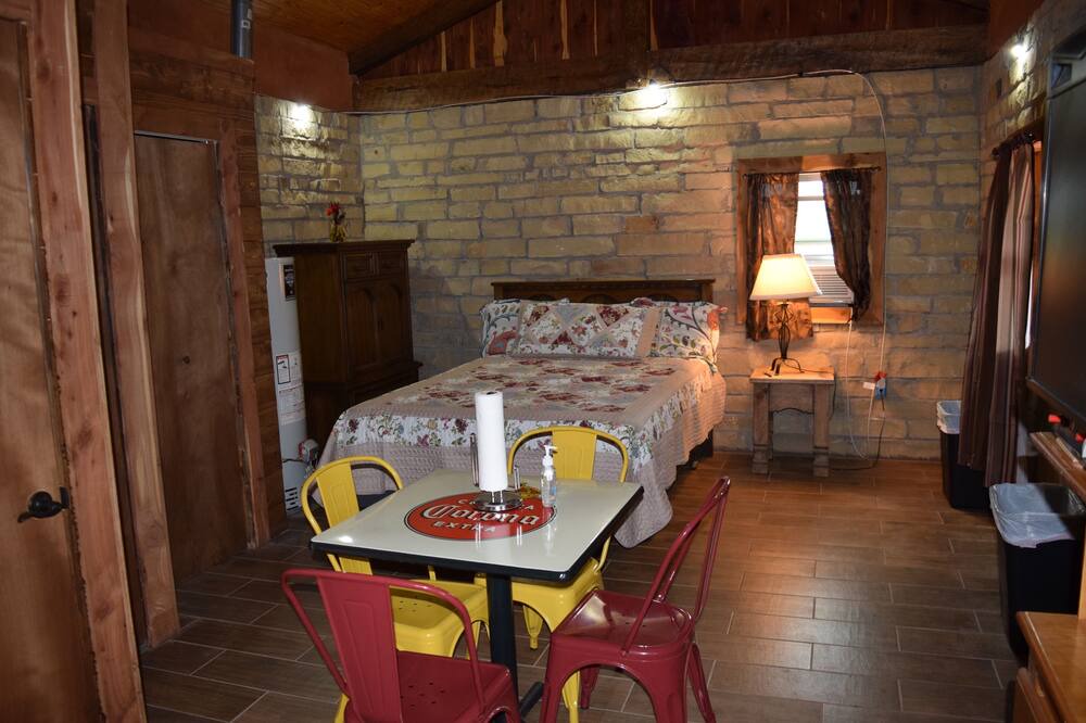Photo of Bedroom in Mulhall