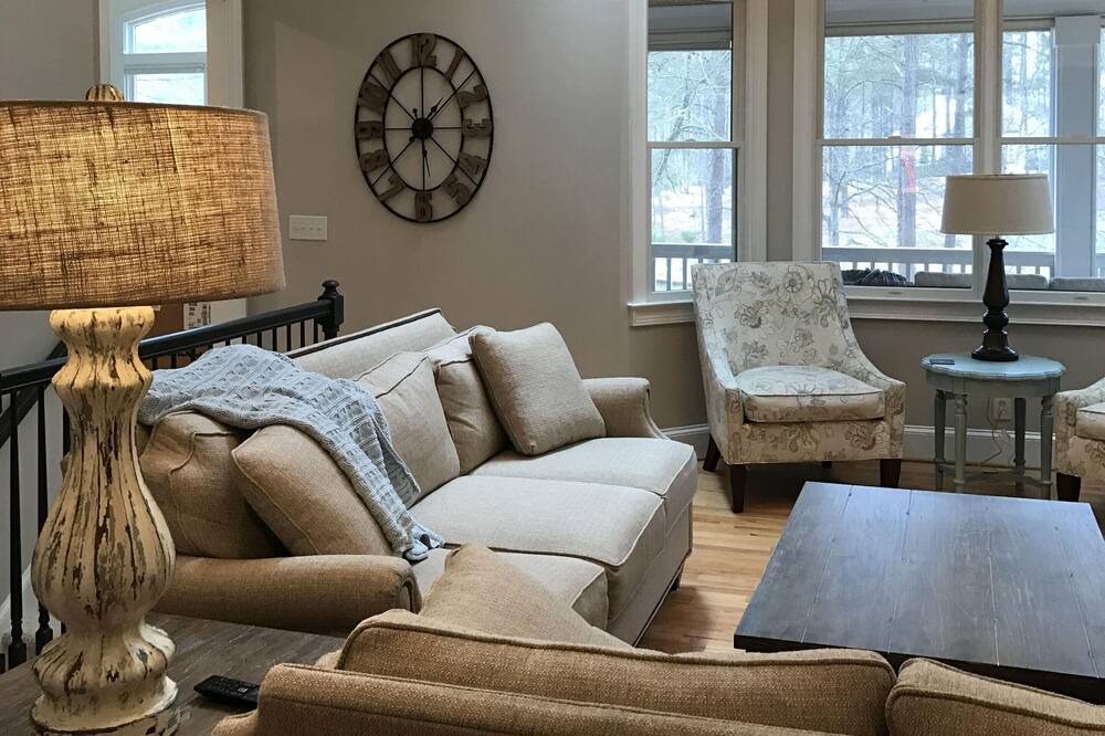 Photo of Bedroom in Greensboro