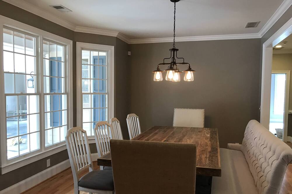 Photo of Livingroom in Greensboro