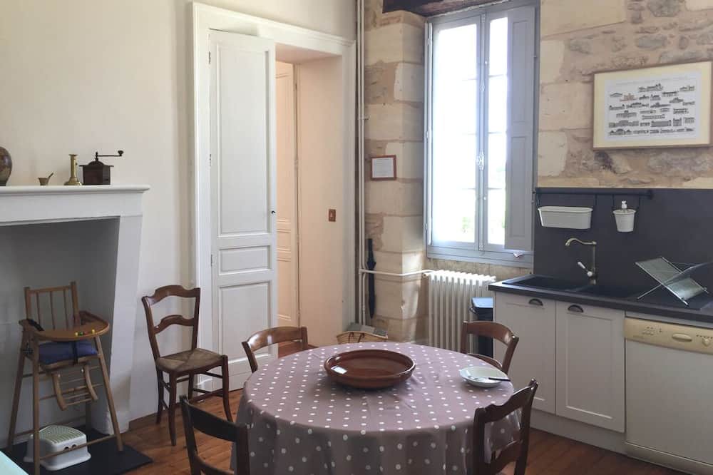 Photo of Kitchen in Bommes