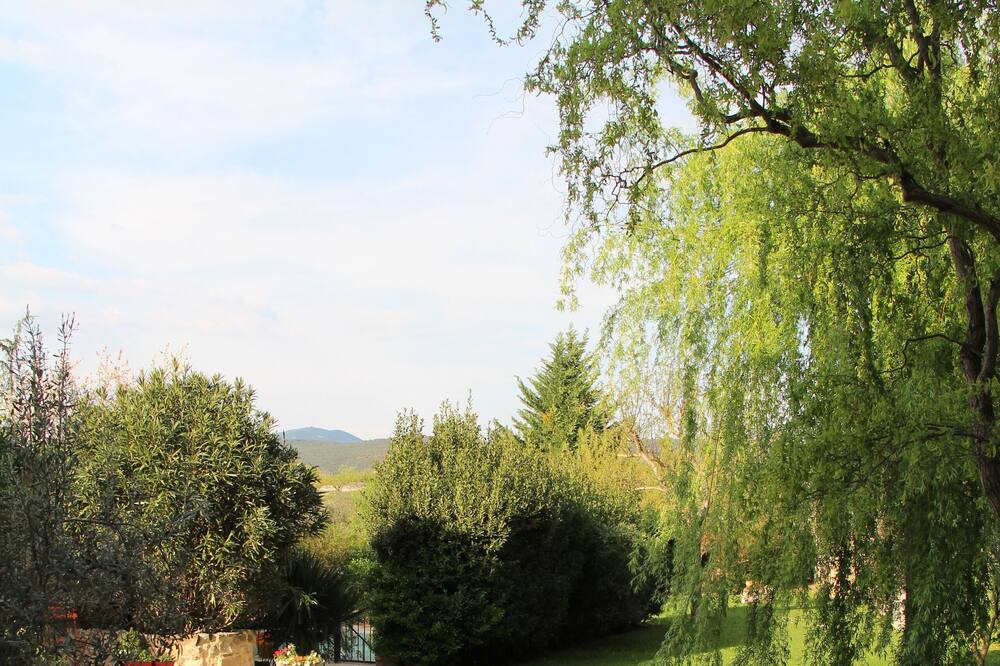 Photo of Outdoor in Saint-Jean-de-Ceyrargues