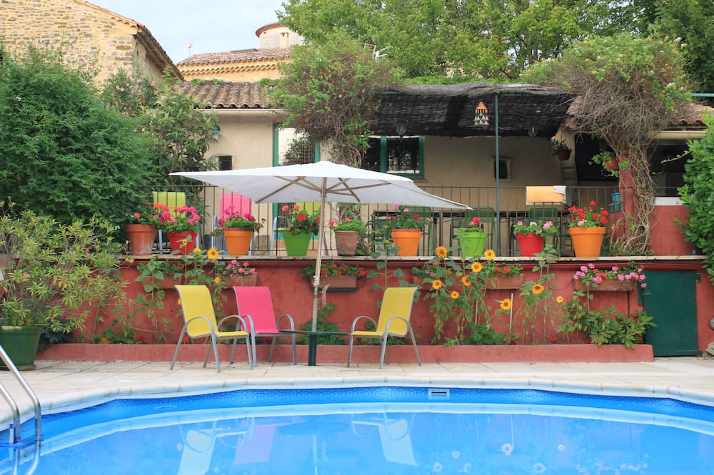 Photo of Outdoor in Saint-Jean-de-Ceyrargues