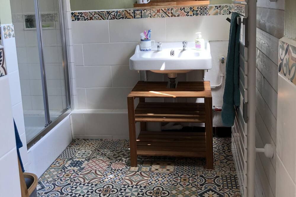 Photo of Bathroom in Lion-sur-Mer