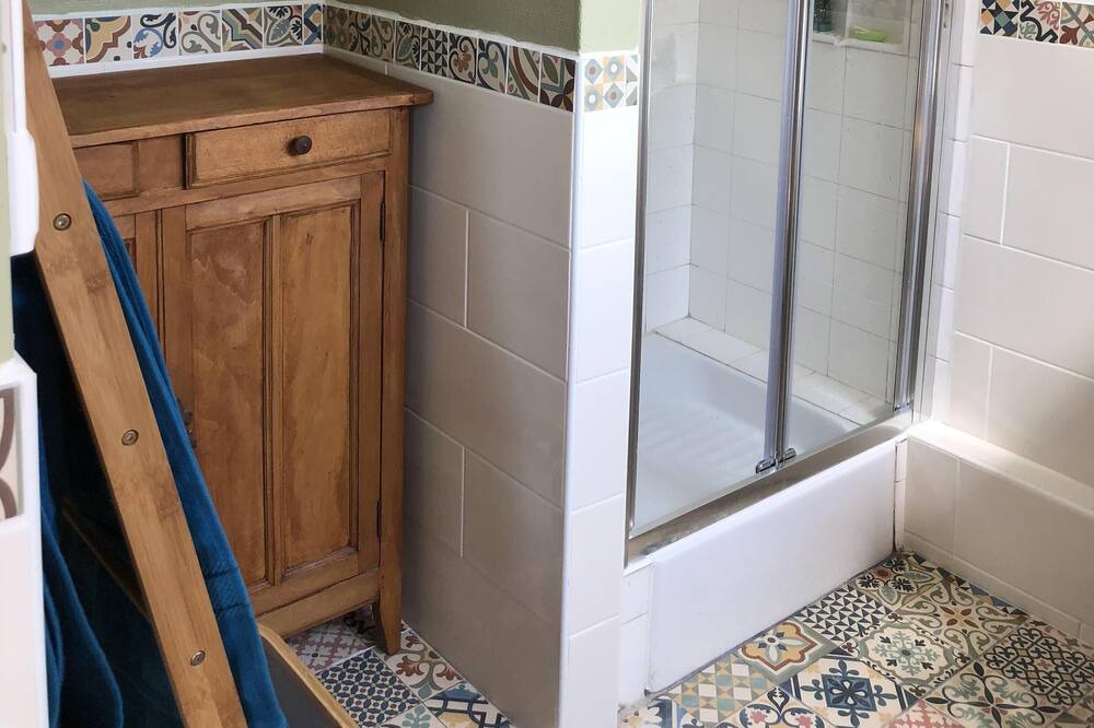 Photo of Bathroom in Lion-sur-Mer