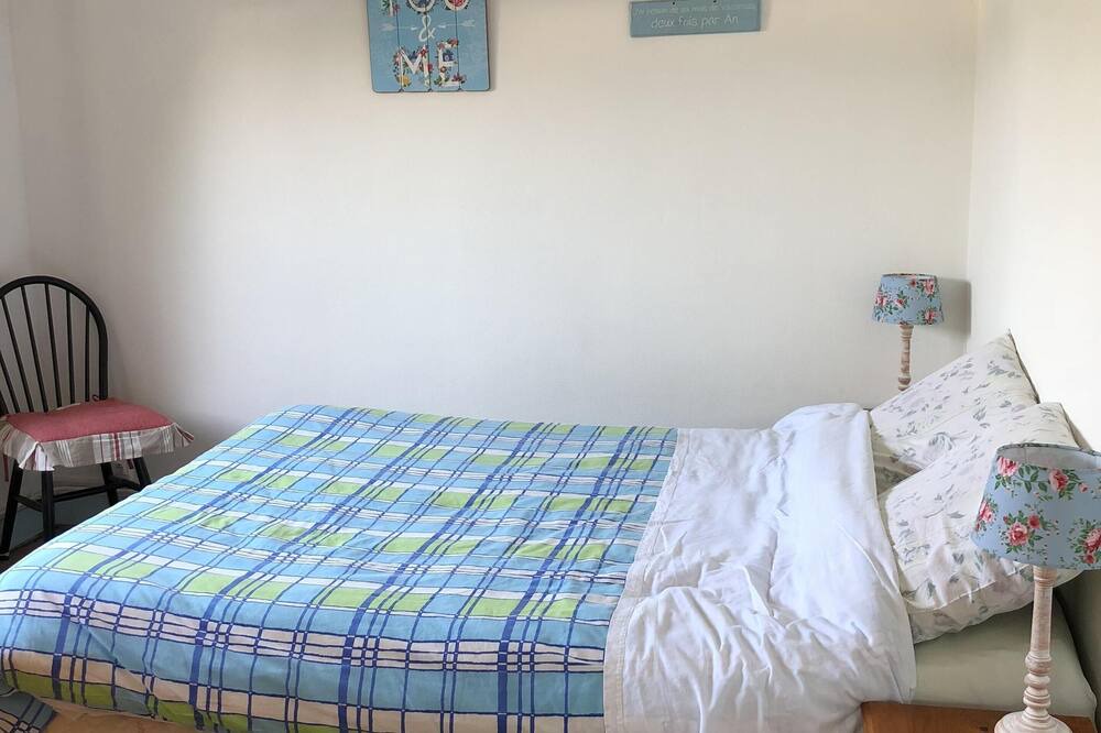 Photo of Bedroom in Lion-sur-Mer