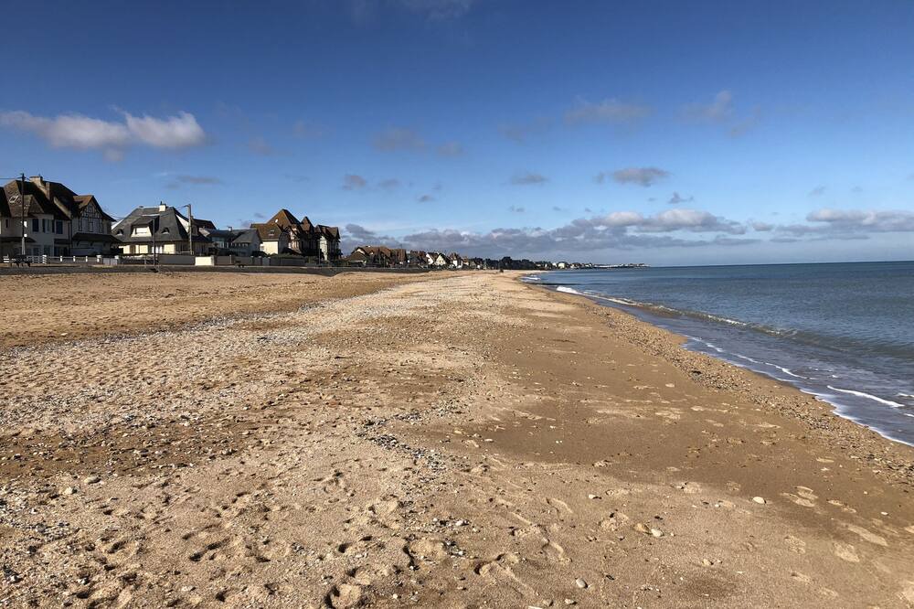 Photo of Others in Lion-sur-Mer