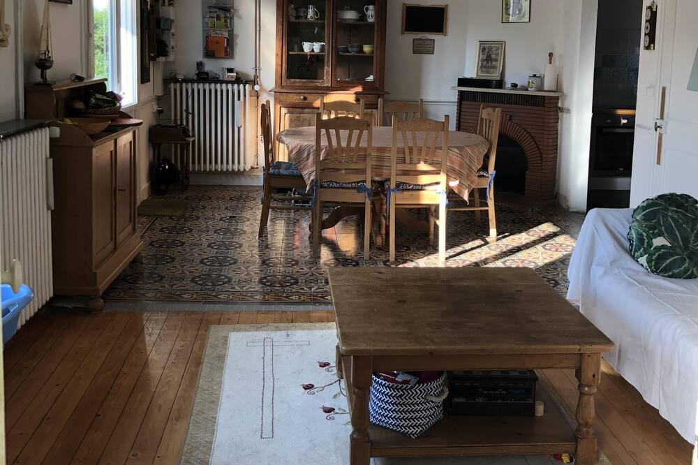 Photo of Livingroom in Lion-sur-Mer
