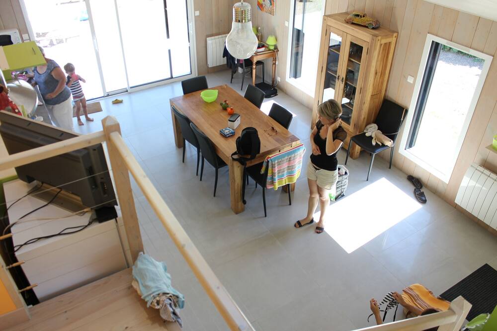 Photo of Livingroom in St Benoist-sur-Mer