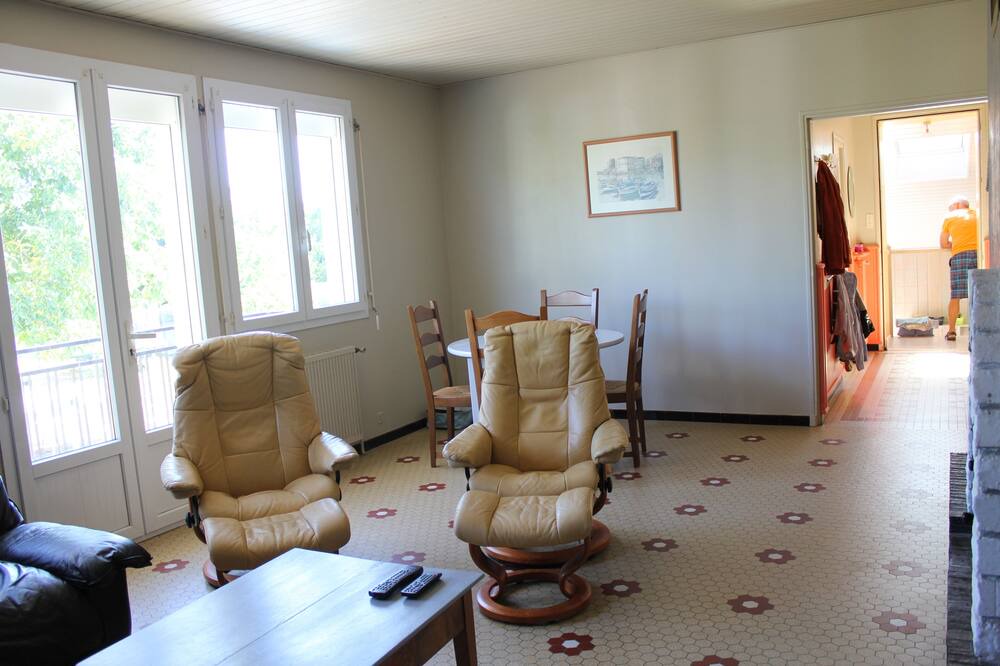 Photo of Livingroom in St Benoist-sur-Mer