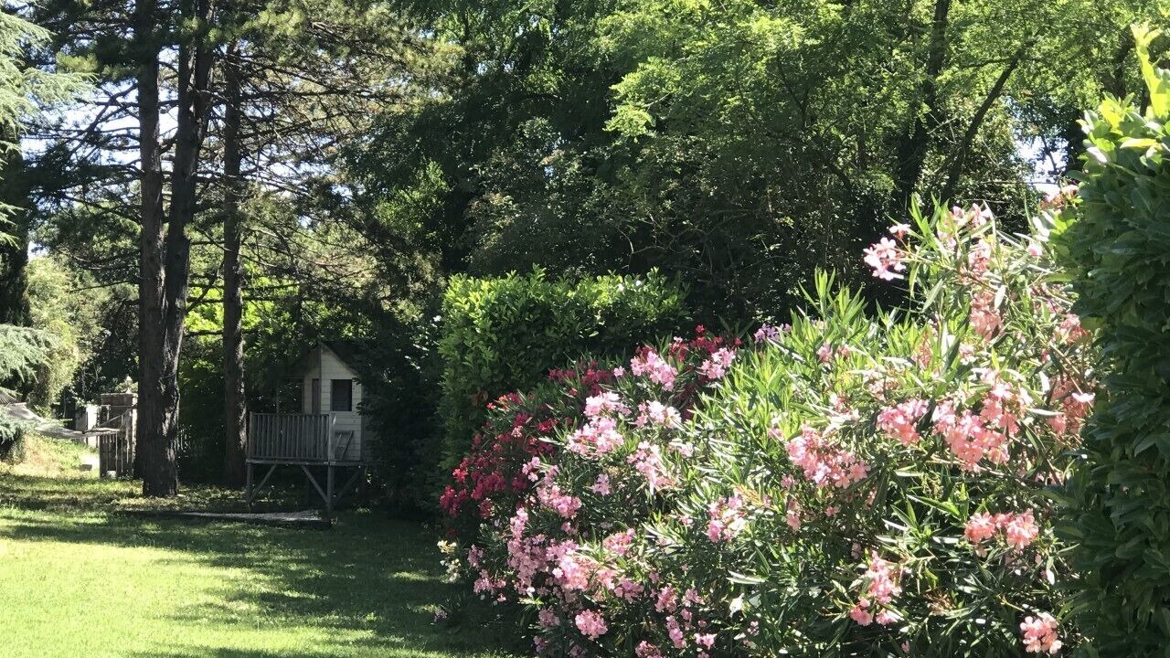 Photo of Outdoor in Savasse