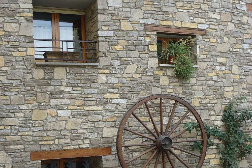 Photo of Outdoor in Adrall