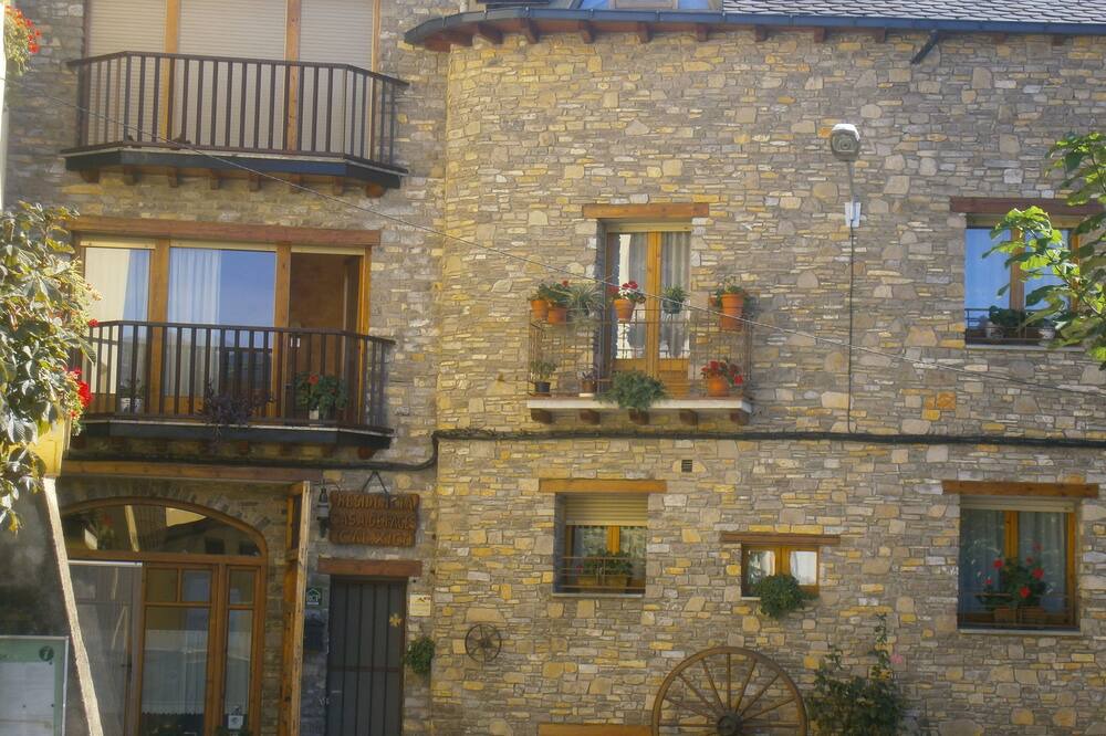 Photo of Outdoor in Adrall