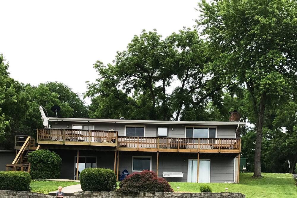 Photo of Outdoor in Camdenton