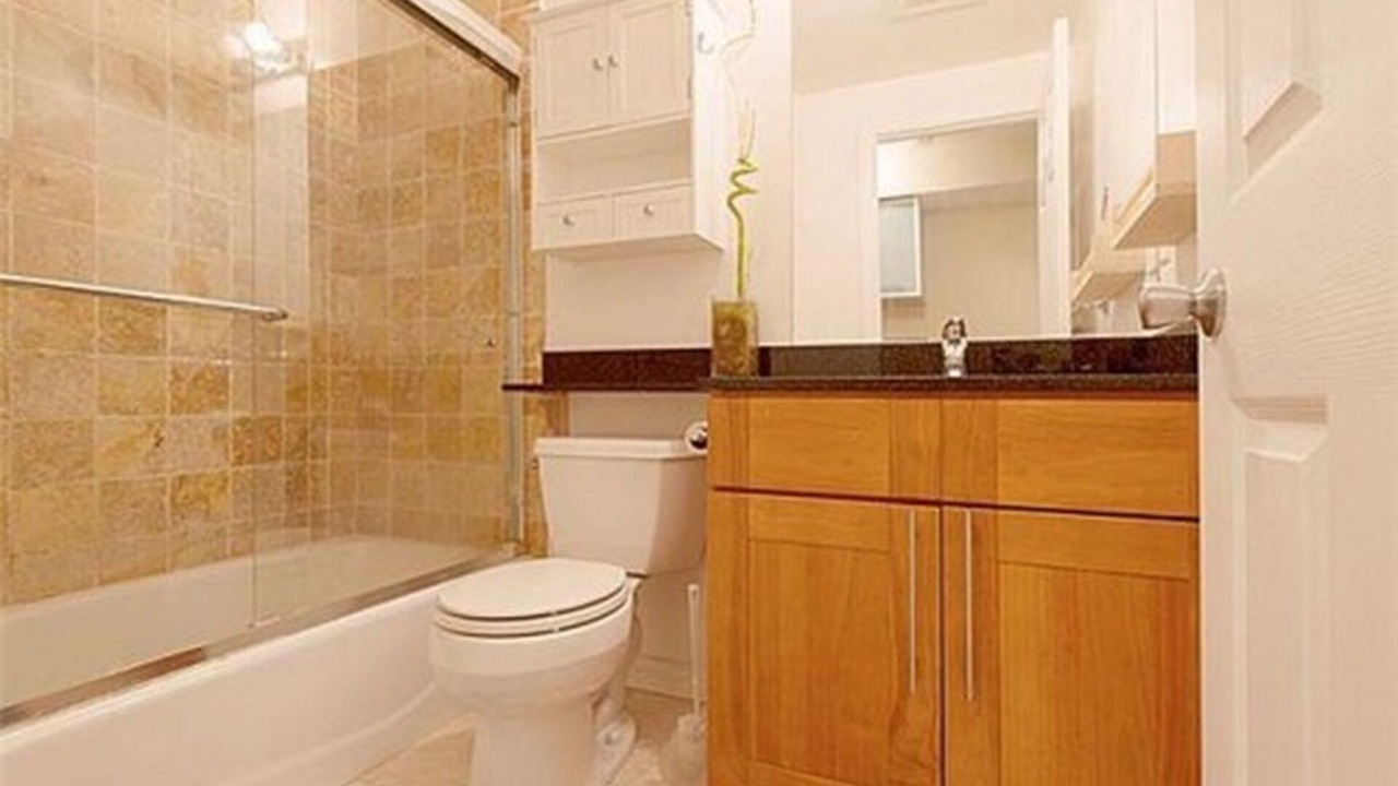 Photo of Bathroom in Outer Sunset
