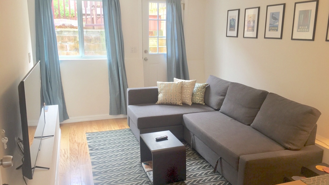 Photo of Livingroom in Outer Sunset
