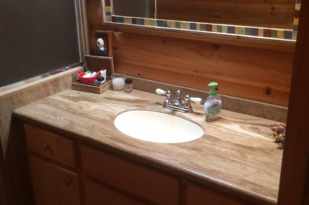 Photo of Bathroom in Skiatook