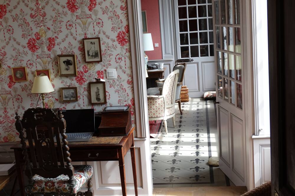 Photo of Bedroom in Le Planet