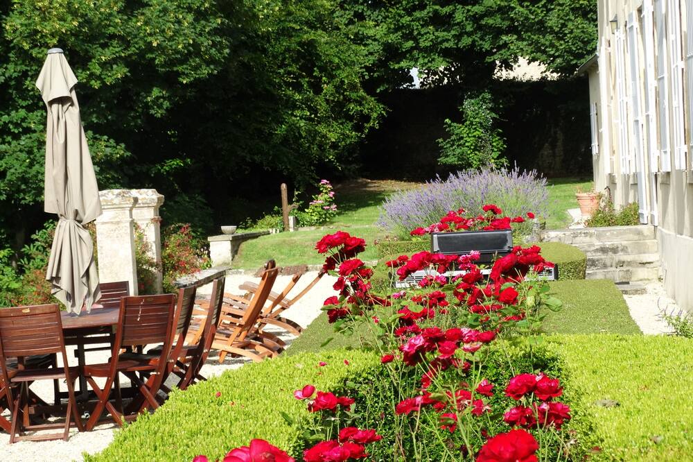 Photo of Others in Le Planet