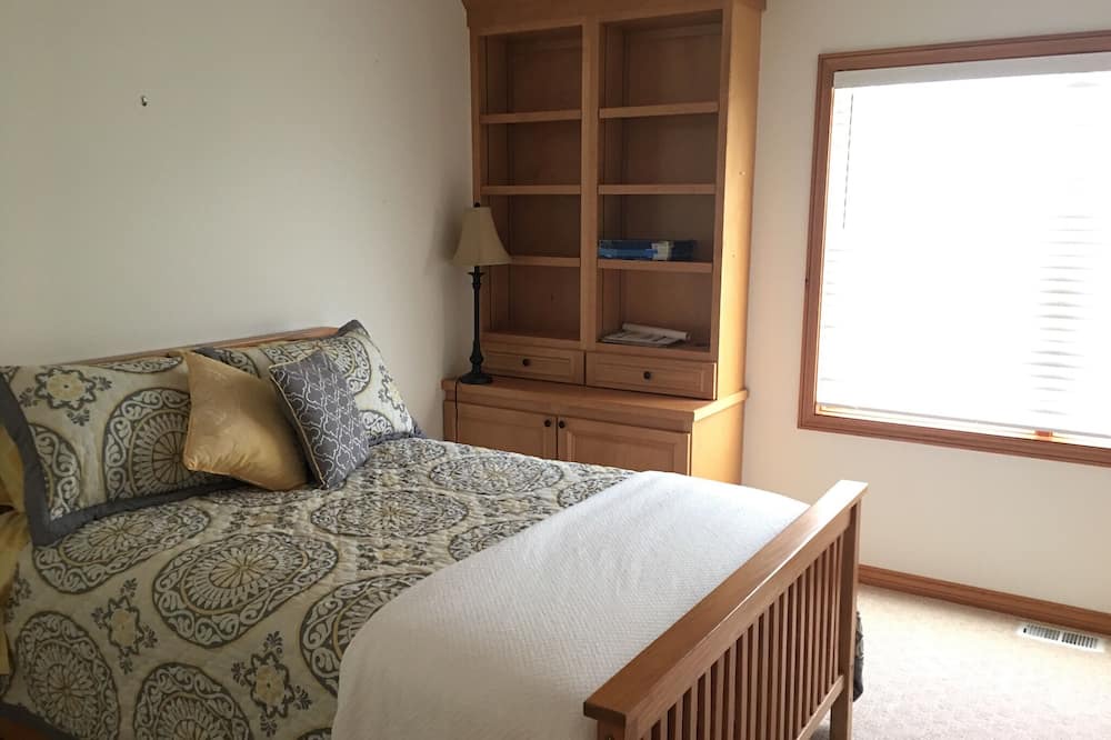 Photo of Bedroom in Parkdale