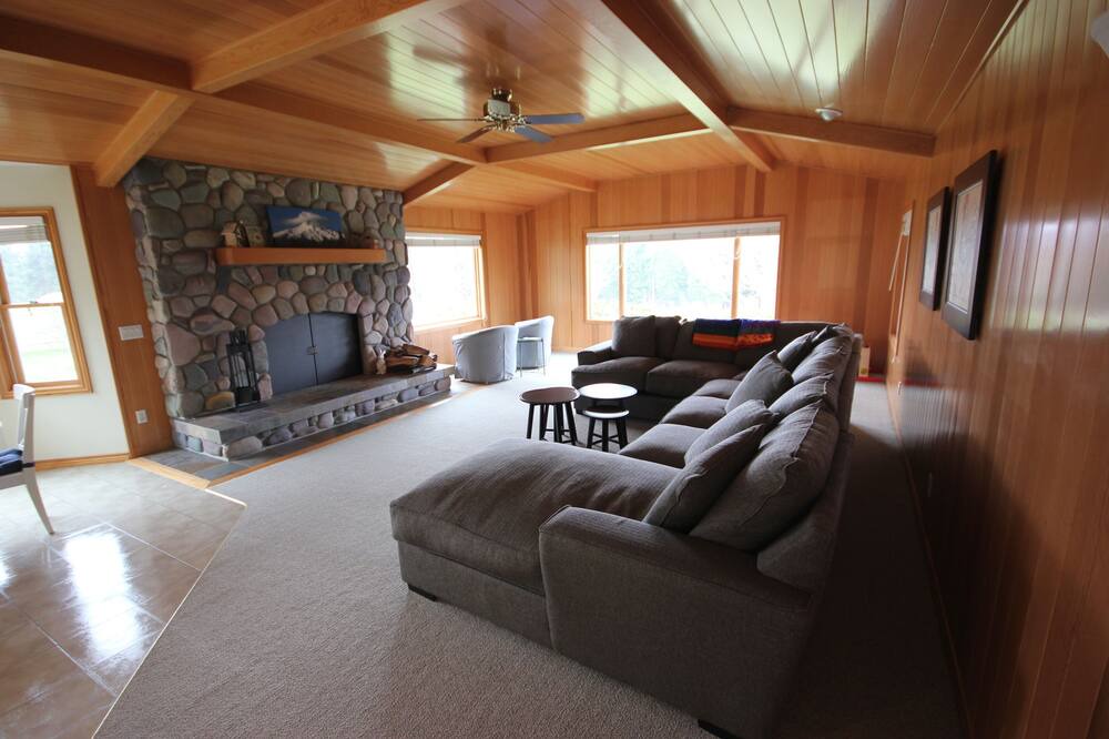 Photo of Others in Parkdale