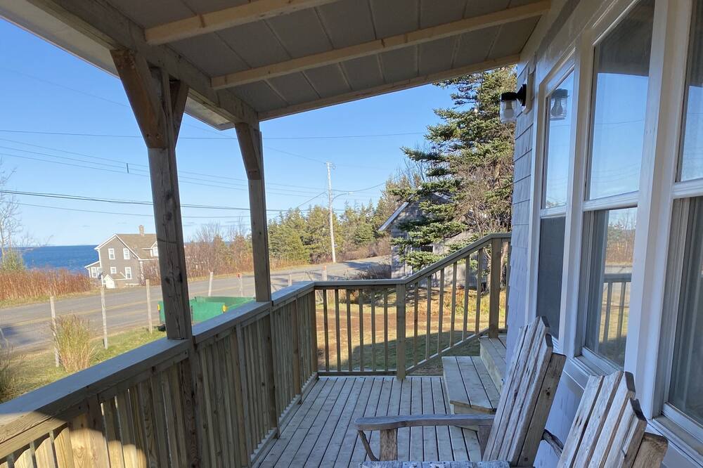 Photo of Patio Balcony in Parkers Cove