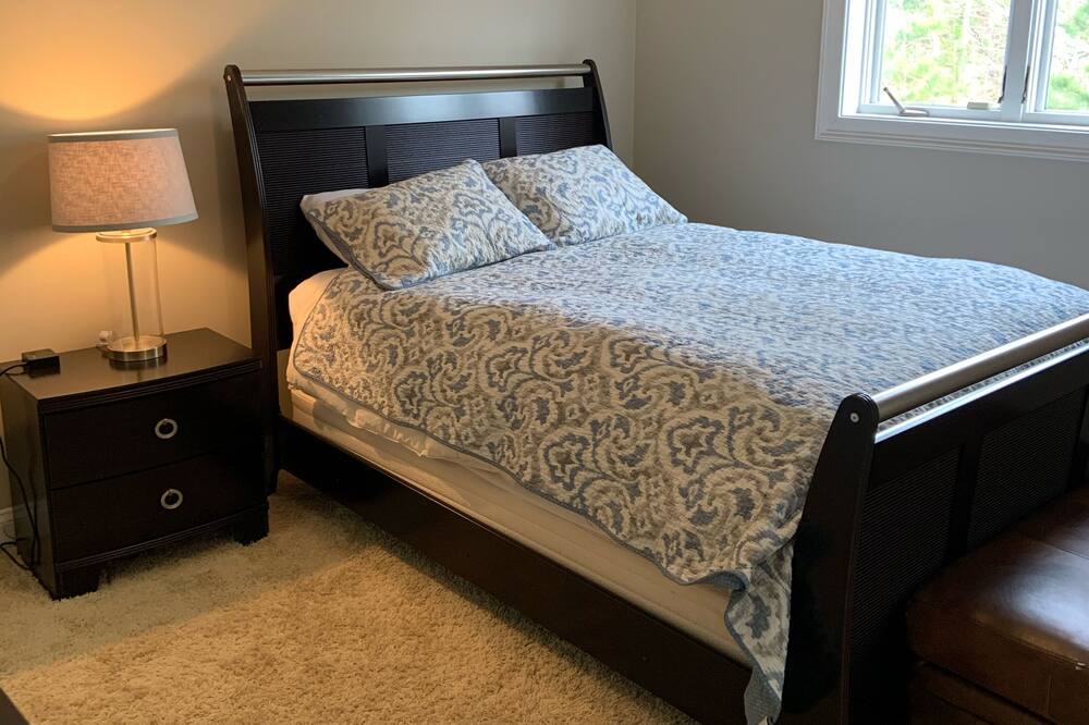 Photo of Bedroom in Whitby Cove