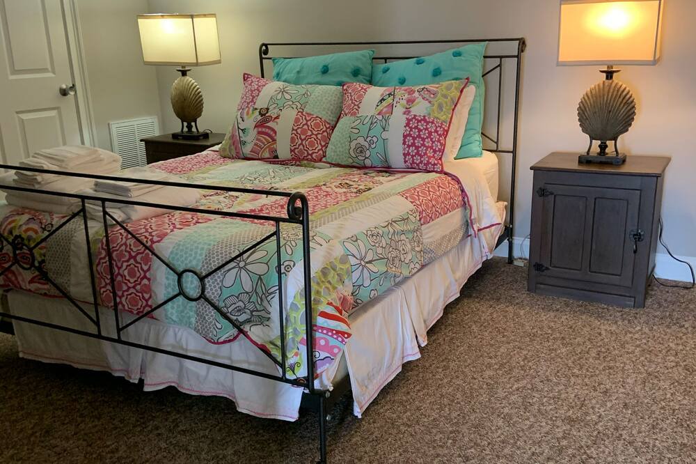 Photo of Bedroom in Whitby Cove
