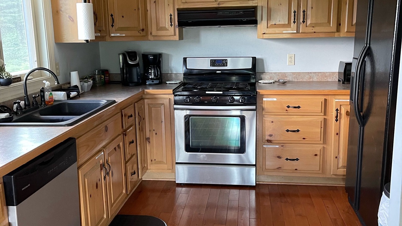 Photo of Kitchen in Etlan