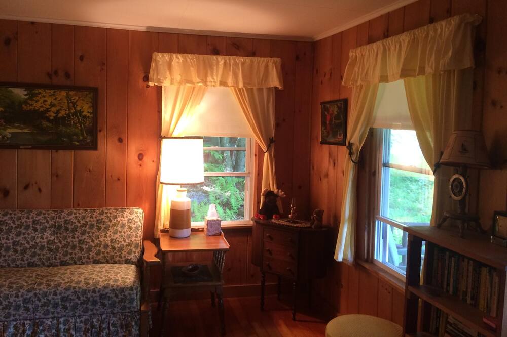 Photo of Livingroom in Inlet