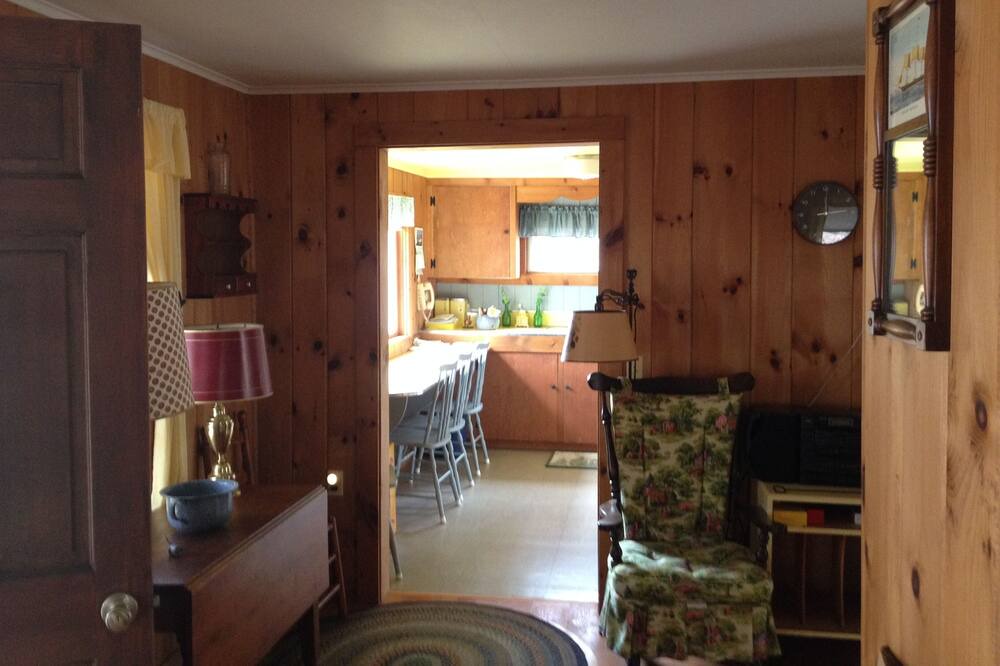 Photo of Bedroom in Inlet
