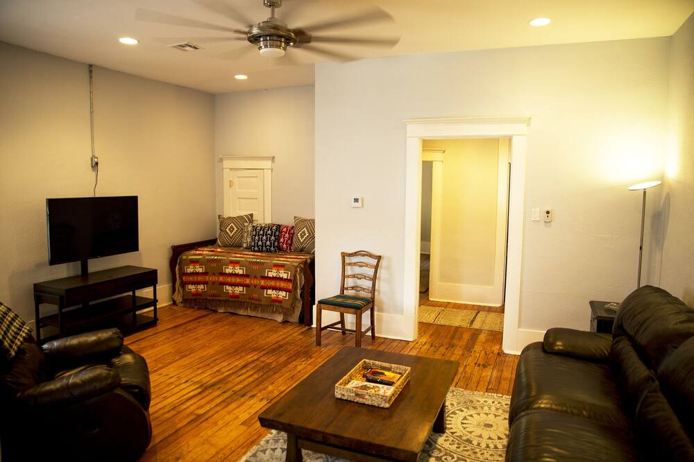 Photo of Livingroom in Pawhuska