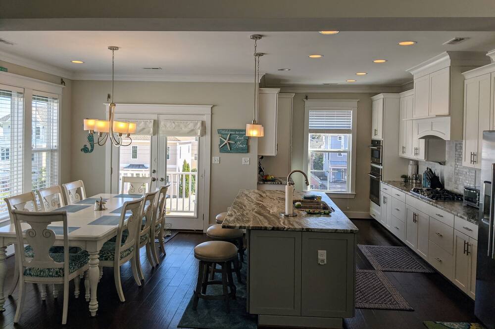 Photo of Bedroom in Northeast Virginia Beach