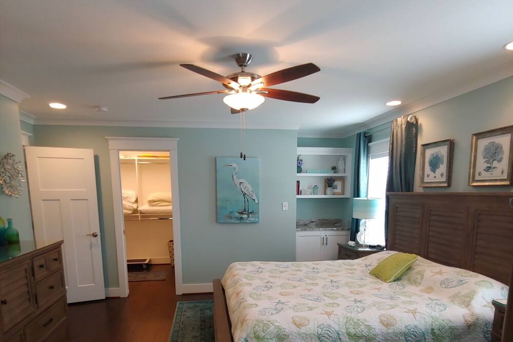 Photo of Bathroom in Northeast Virginia Beach