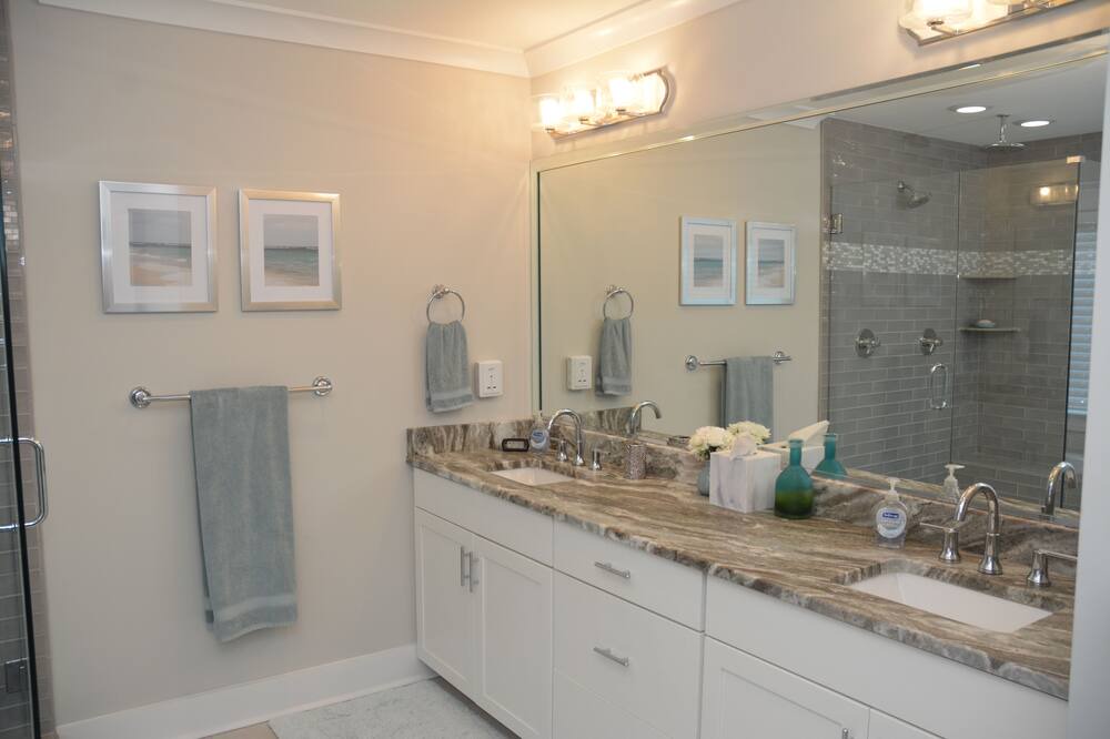 Photo of Bathroom in Northeast Virginia Beach