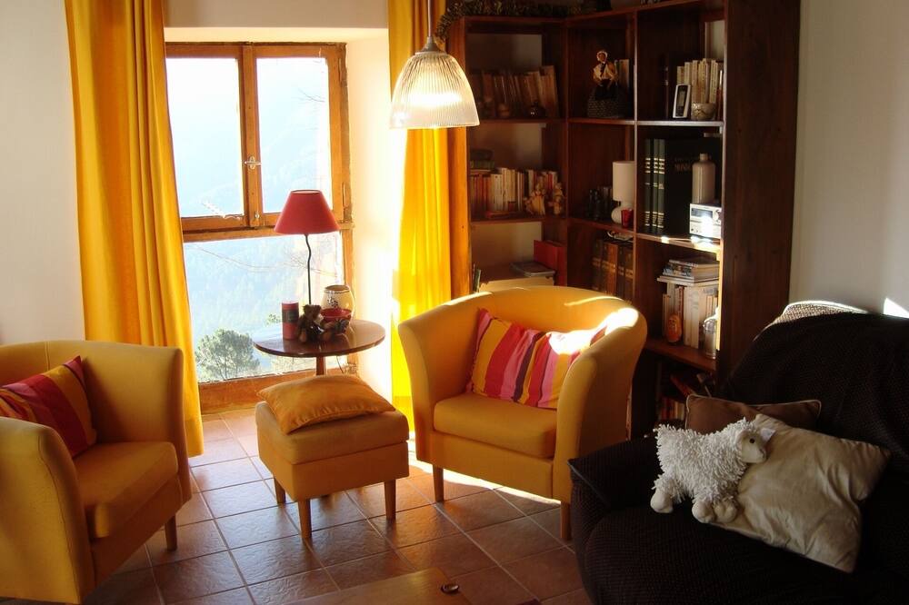 Photo of Livingroom in Beaumont