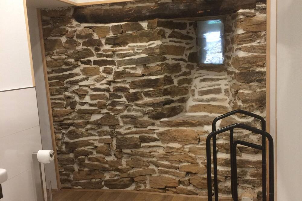 Photo of Bathroom in Beaumont