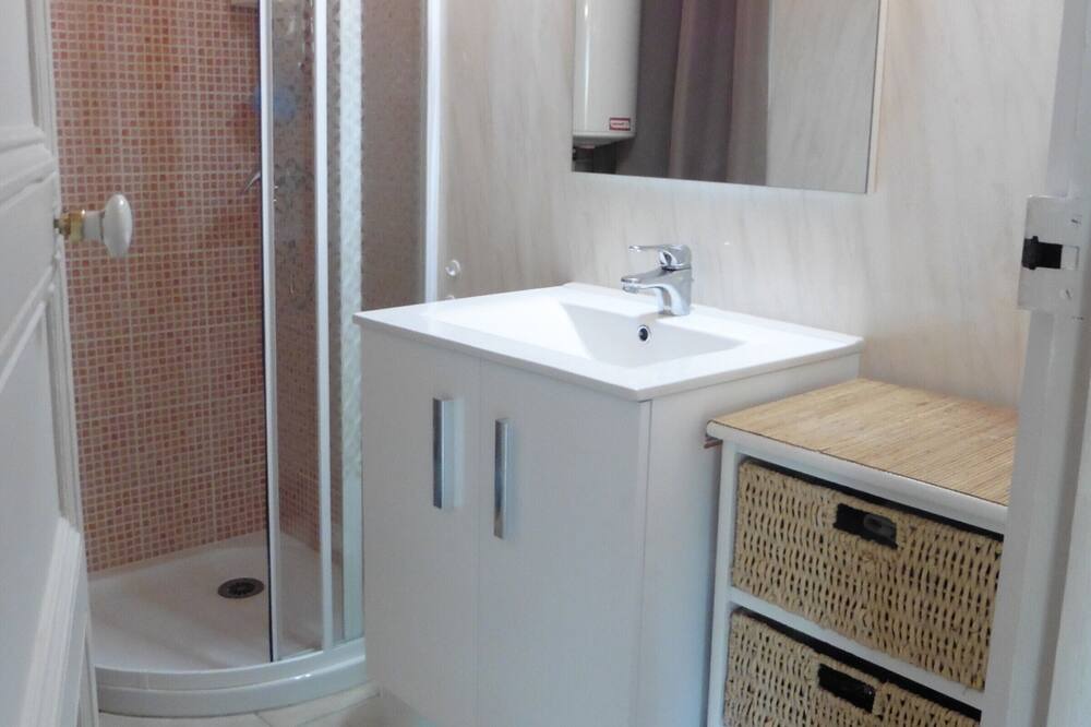 Photo of Bathroom in Fromentine