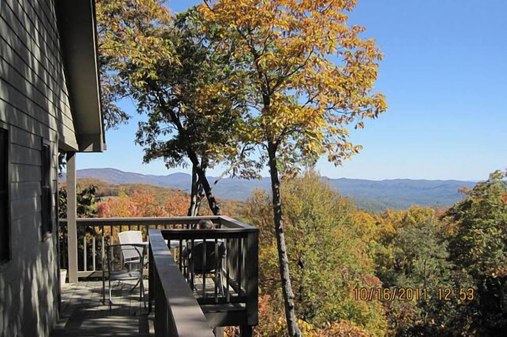 Photo of Others in Dillard