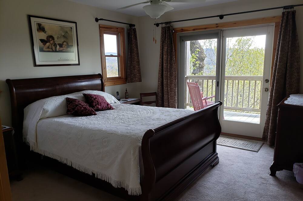 Photo of Bedroom in Dillard