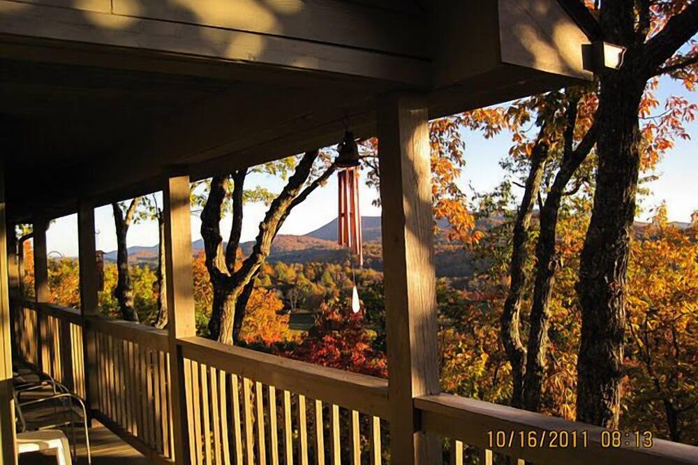 Photo of Others in Dillard