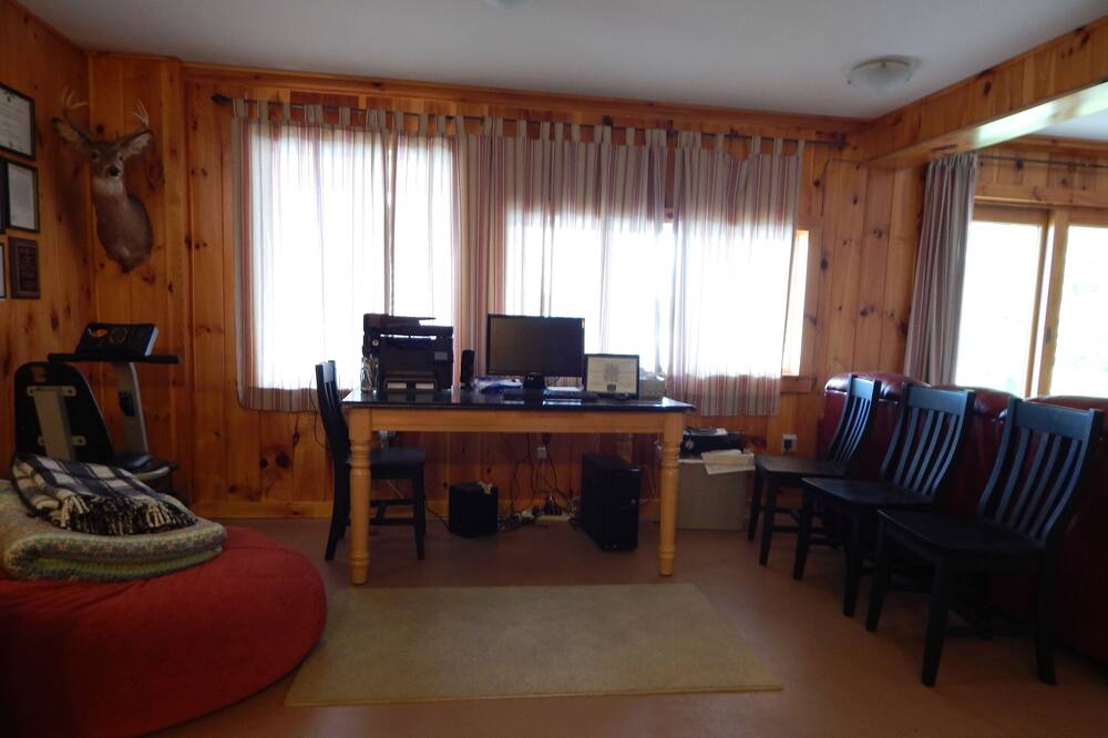 Photo of Others in Morgan